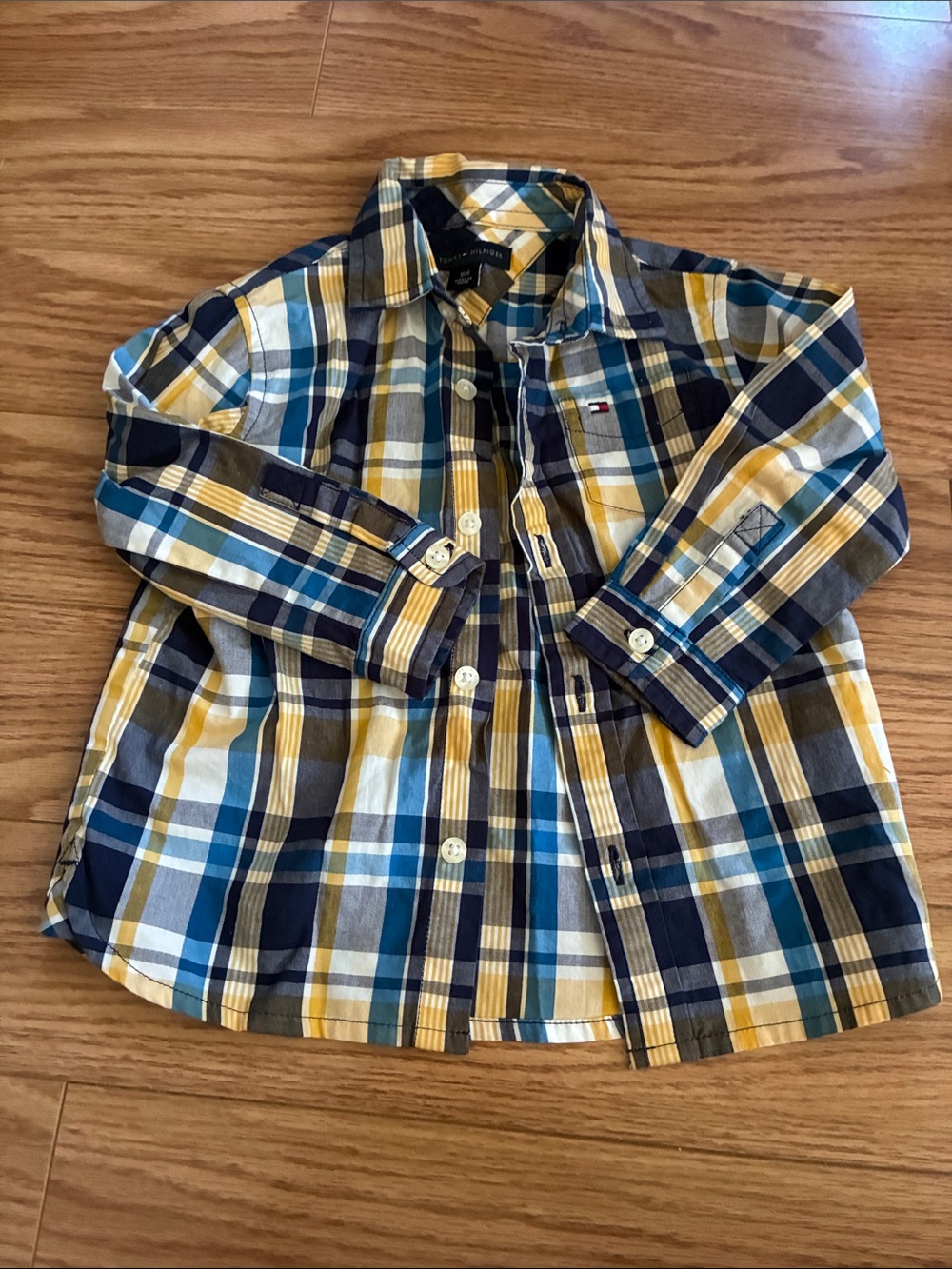20/25$ 🧸 Tommy Hilfiger Boys' Yellow & Blue Plaid Button-Up Shirt